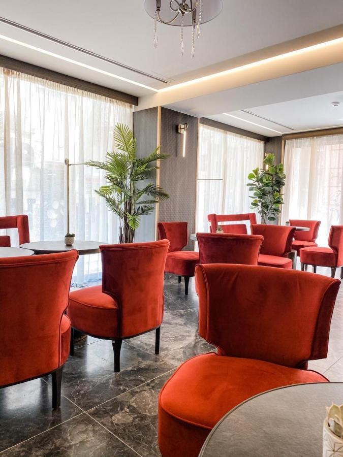 Royalty Hotel Athene Buitenkant foto