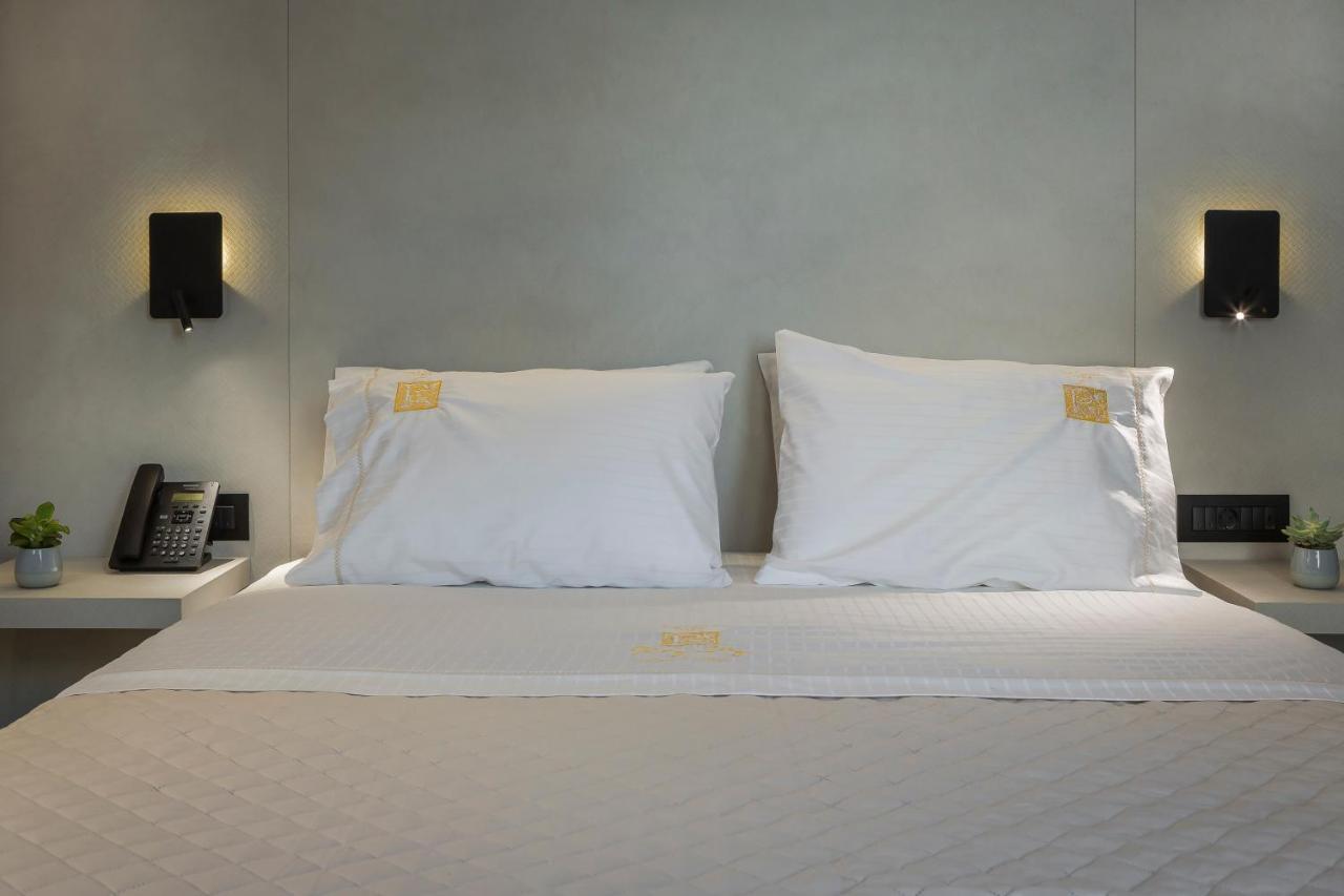 Royalty Hotel Athene Buitenkant foto