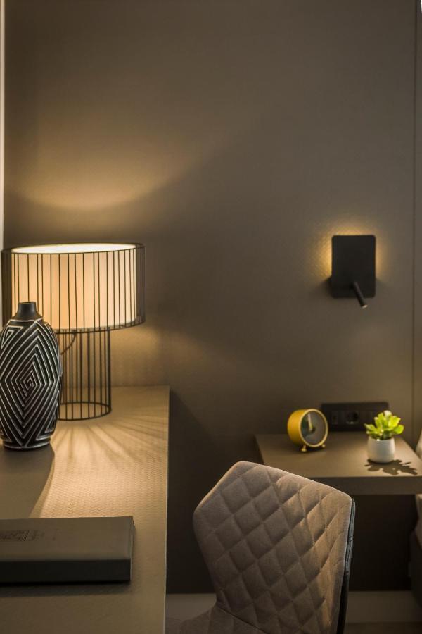 Royalty Hotel Athene Buitenkant foto